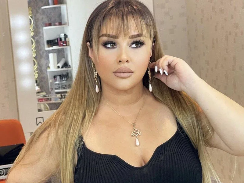 Xatirə İslamın bacısı: "Mənə yazdı ki, cəhənnəmə get" - VİDEO
