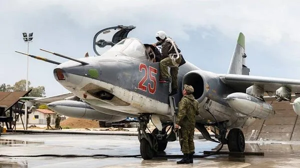 Ukrayna rusların Su-25 təyyarəsini məhv etdi