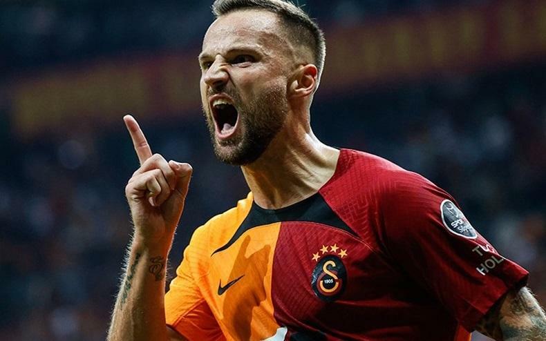 Qalatasaray” Seferoviçi göndərdi