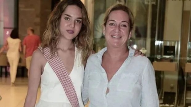 İş adamının qızı Londondakı evində ölü tapıldı