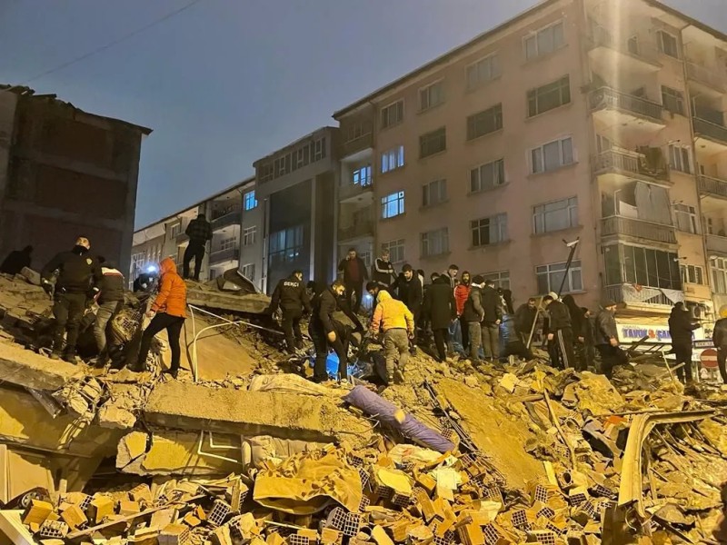 Türkiyədə zəlzələdən ÜRƏKDAĞLAYAN FOTOLAR