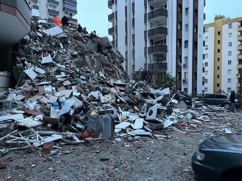 Türkiyədə zəlzələdən ÜRƏKDAĞLAYAN FOTOLAR