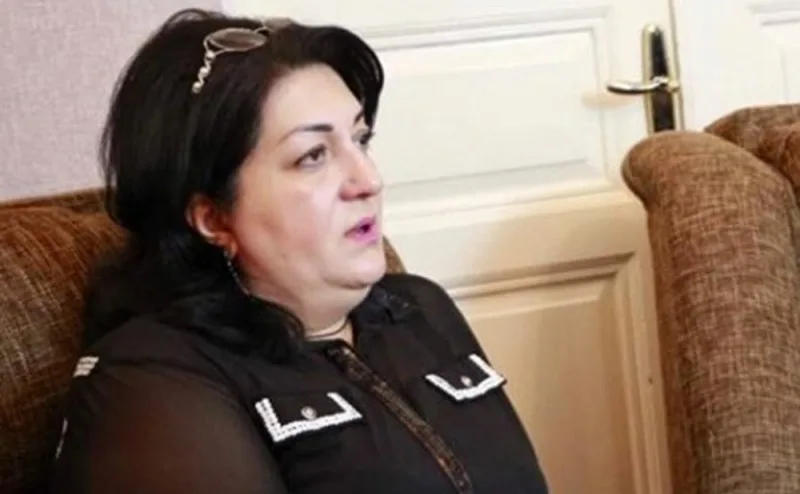 Şəmsiyyə Bəylərqızı 50 minlik dələduzluqda ittiham olunur