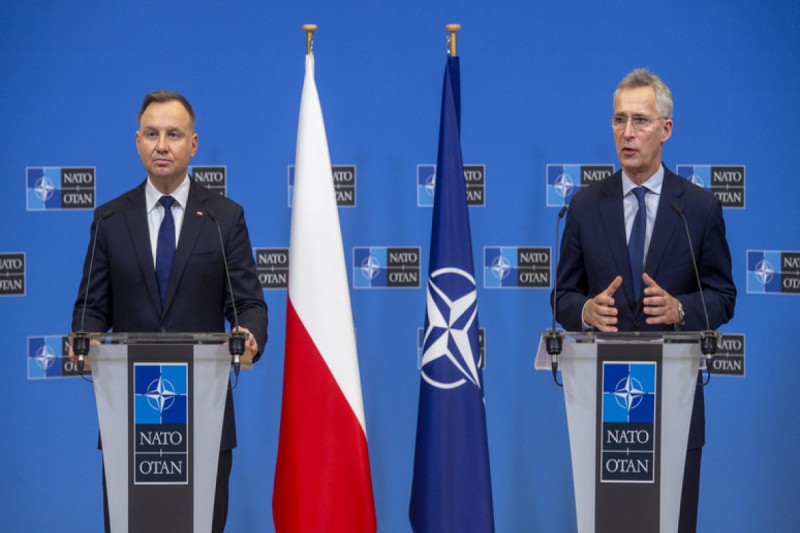 Stoltenberq Duda ilə görüşəcək