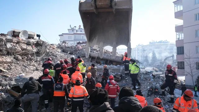 Türkiyə Filippin xilasedicilərinin ikinci dəstəsinin köməyindən imtina etdi