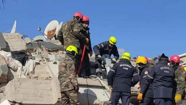 Türkiyədəki zəlzələdə ölən azərbaycanlıların sayı 6-ya çatıb