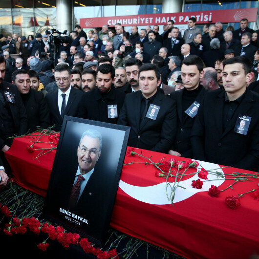 Deniz Baykal dəfn edildi - FOTOLAR