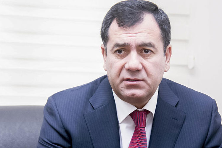 "Bu vəsait yoxsul təbəyə verilsin"