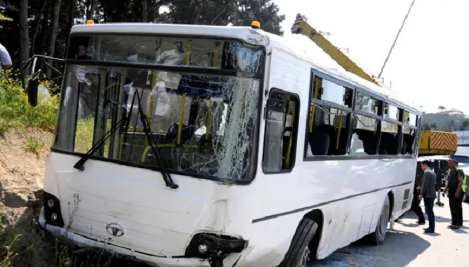 Sumqayıtda avtobus qəzası - Ölən var
