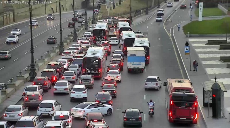 113 avtobus mənzil başına GECİKİR