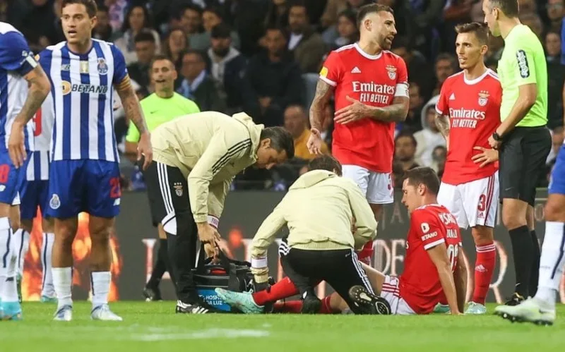 Yığmanın futbolçusu mövsümü bitirdi