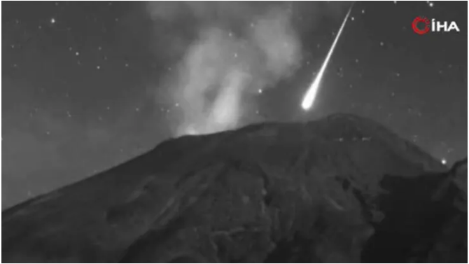 Fövqəladə vəziyyət: Bu dəfə meteorit düşdü