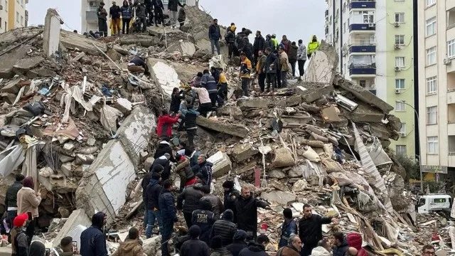 Türkiyədə zəlzələdə ölənlərin sayı 48 min nəfərə çatır