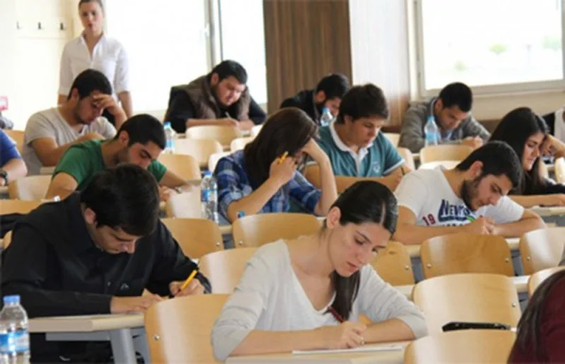 Ali məktəblərdə dövlət imtahanı ləğv olundu