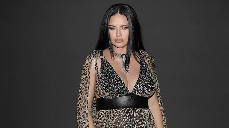Adriana Lima artıq çəkidən xilas oldu - FOTO
