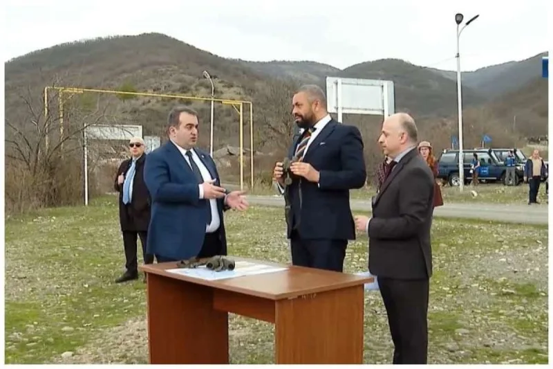 Kleverli Gürcüstanın işğal xəttinə getdi