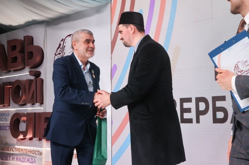 Leyla Əliyevanın adından Moskvada iftar süfrəsi açıldı - FOTOLAR