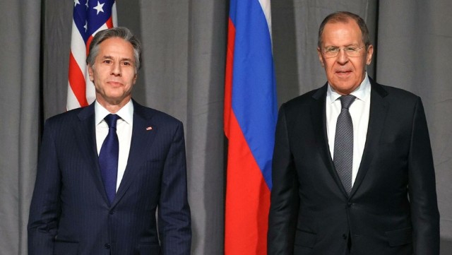 Blinkenlə Lavrov arasında telefon danışığı oldu