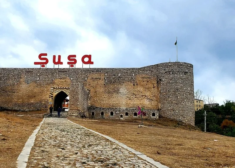 Şuşa ilə Tacikistanın İsfara şəhəri qardaşlaşıb