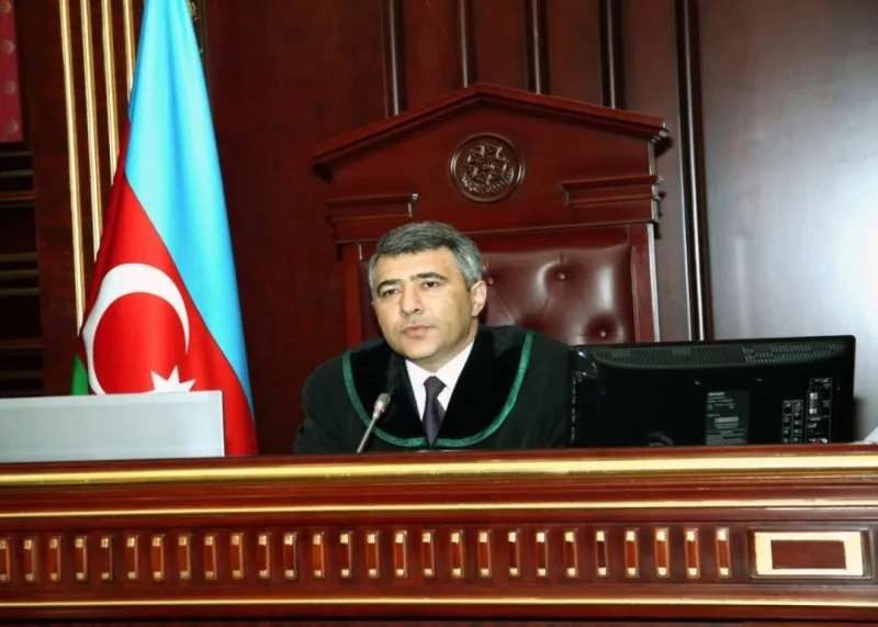 İnam Kərimov hakim kimi and içdi