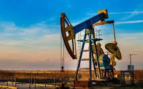 Ölkədə martda gündəlik xam neft hasilatı 515 min barrel olub