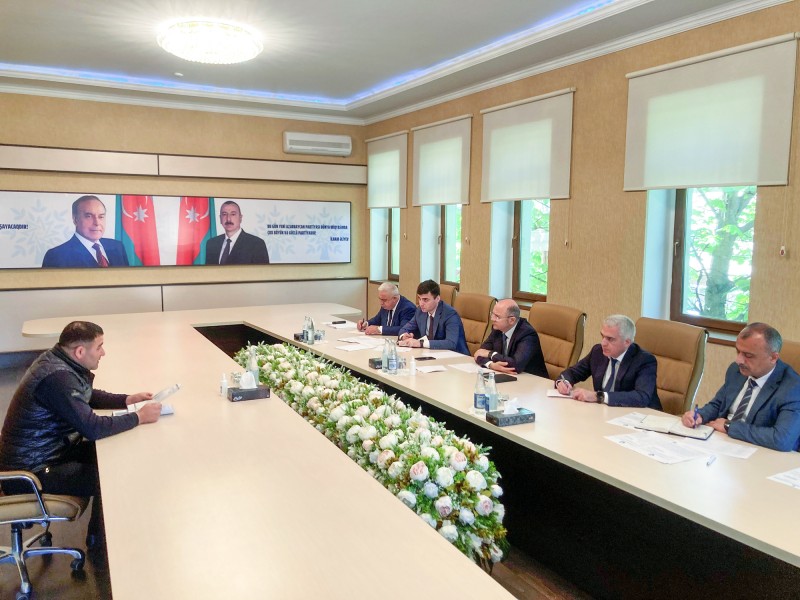 Energetika naziri Şamaxıda vətəndaşları qəbul edib