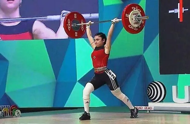 Ermənistanda qızıl medal alan türkiyəli atlet qələbəsini Azərbaycana həsr etdi