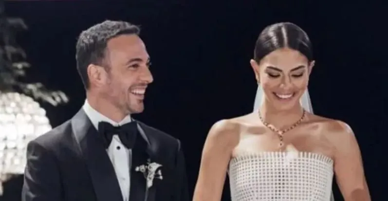 Oğuzhan Koç Demet Özdemirə xəyanat edib?
