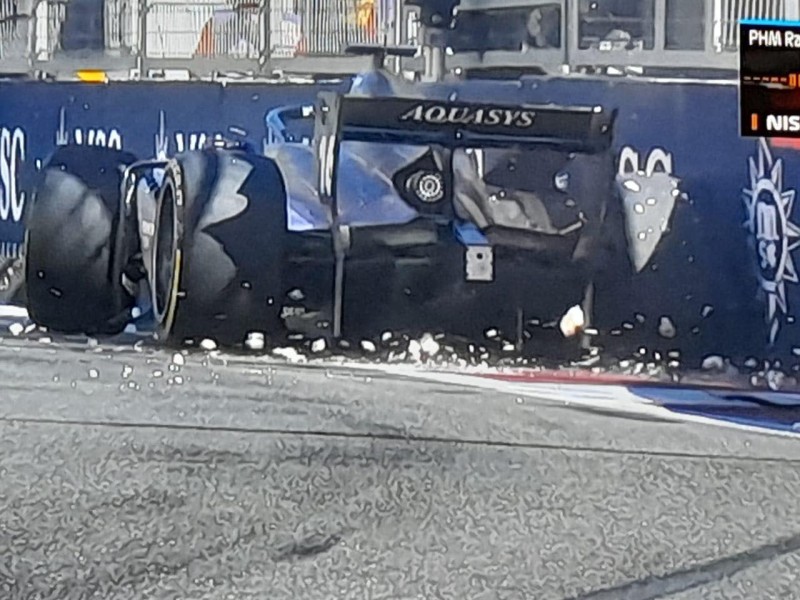 “Formula-2"nin pilotu qəza keçirdi - FOTOLAR