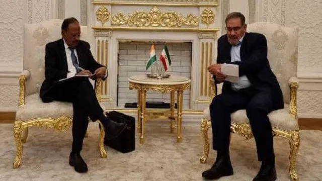 Hindistan Baş nazirinin müşaviri İrana gedir