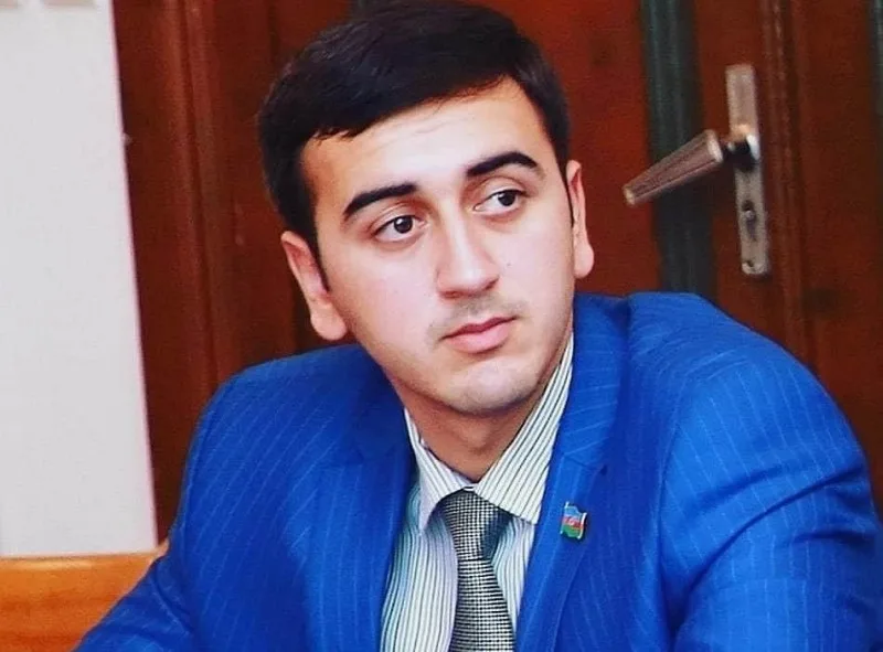 İndi ayıq-sayıq olmalı, milli mövqe nümayiş etdirməliyik