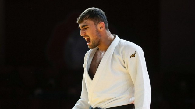 Cüdoçumuz bürünc medal qazandı
