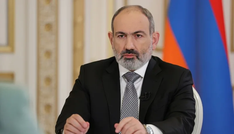 "Belə bir abidənin qoyulması yersiz idi" - Paşinyan