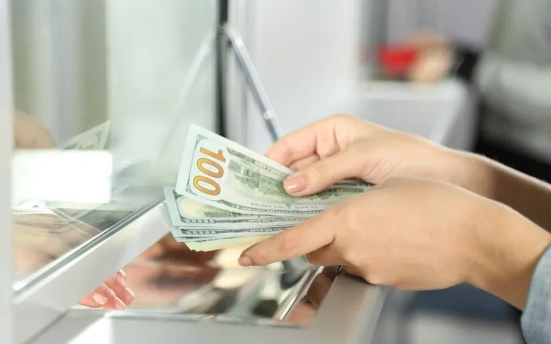 Azərbaycana xaricdən pul köçürmələri ARTDI