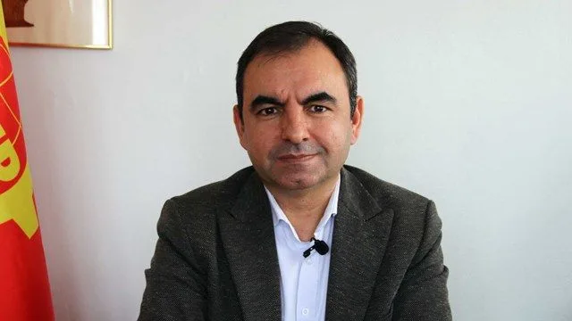 Partiya sədri İSTEFA VERDİ