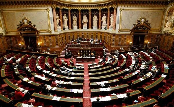 Fransa Senatı Qolodomoru soyqırım kimi tanıdı