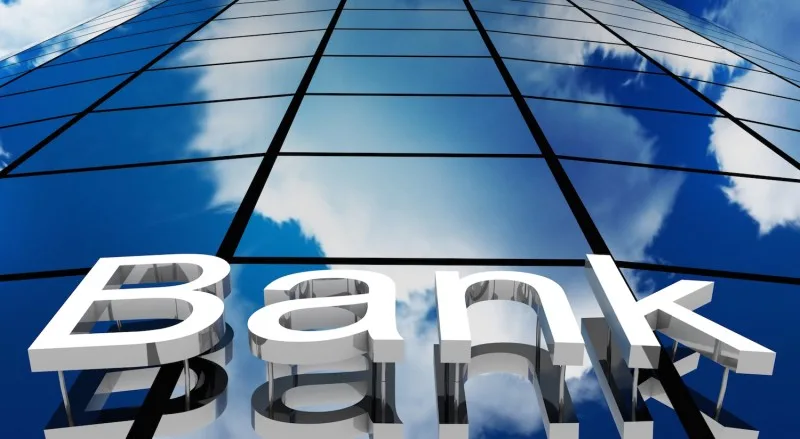 Daha hansı banklar bağlanacaq? - Ekspertdən AÇIQLAMA