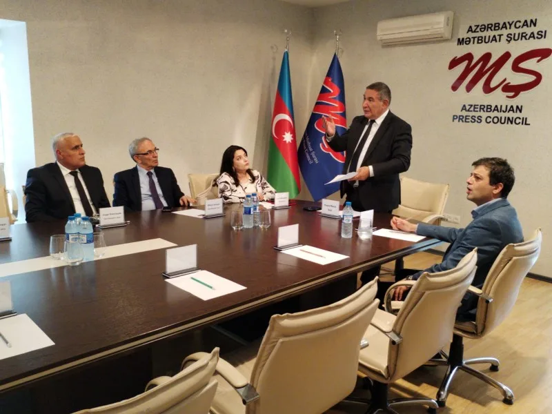 Mətbuat Şurasının İdarə Heyətinin iclası keçirildi - FOTOLAR