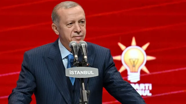 "Biz xalq olaraq siyasi qarşıdurmalardan, didişmələrdən çox əziyyət çəkmişik" - Ərdoğan