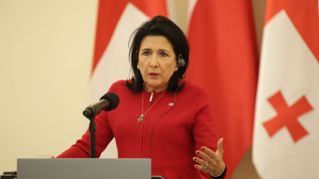 Namizəd statusu regionda Gürcüstanın rolunu möhkəmlədəcək - Zurabişvili