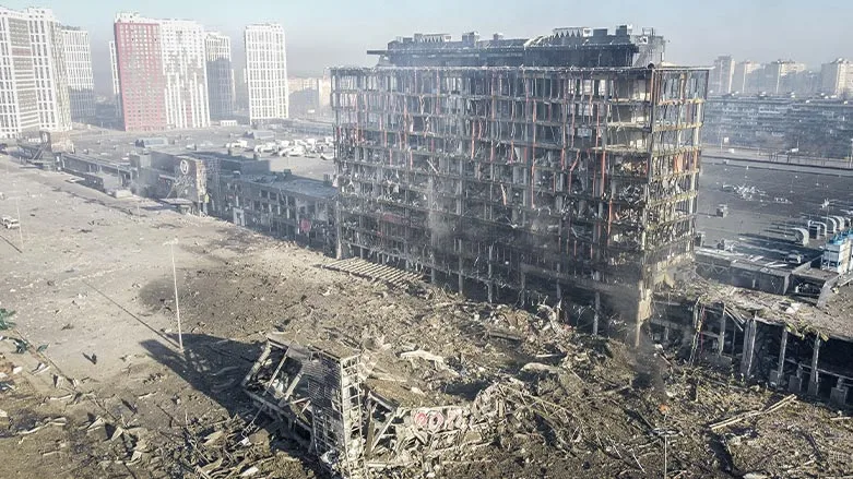 Kiyev bombalanır
