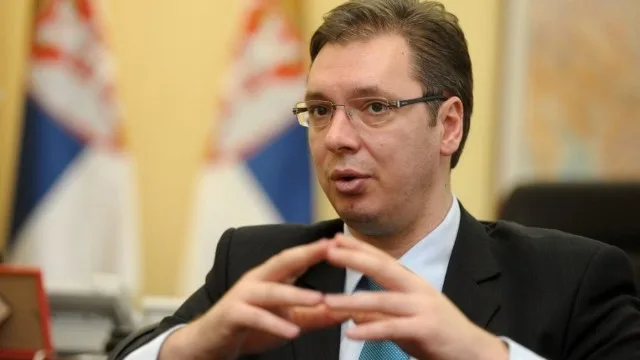 Vuçiç hər gün 200 dəfə ölümlə hədələnir