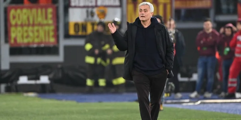 Mourinyoya Səudiyyə Ərəbistanından təklif