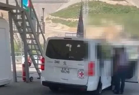 Ermənilər Laçın keçid məntəqəsindən maneəsiz hərəkət edirlər - VİDEO