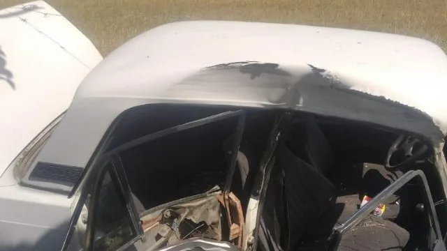 İsmayıllıda avtomobil ağaca çırpılıb - iki polis yaralanıb