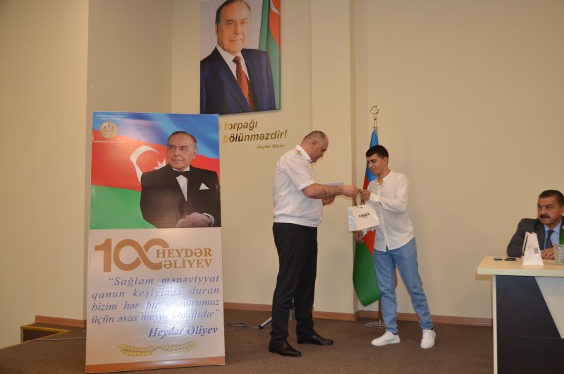 “Heydər Əliyev İli”: Ədliyyə fəaliyyətinin təbliği məqsədilə müəllim və şagirdlərlə görüş oldu - FOTO