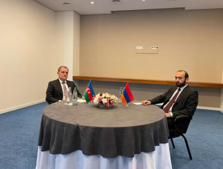 Bayramov-Mirzoyan görüşü buna görə gecikirmiş