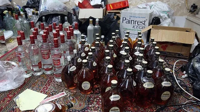 Saxta spirtli içkidən 95 nəfər zəhərlənib, 14-ü ölüb