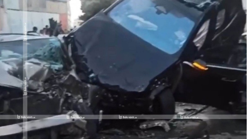 “BMW” mopedii vurdu: Ölən var - VİDEO