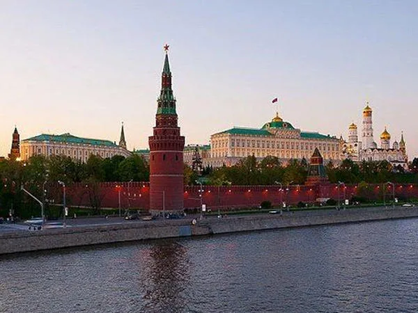Moskva çayı üzərində nəqliyyatın hərəkəti məhdudlaşdırıldı